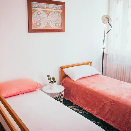 Magnolia Con Giardino