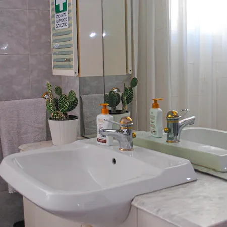 Magnolia Con Giardino 바리